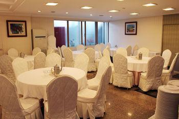 โรงแรม Insadong Crown 3*