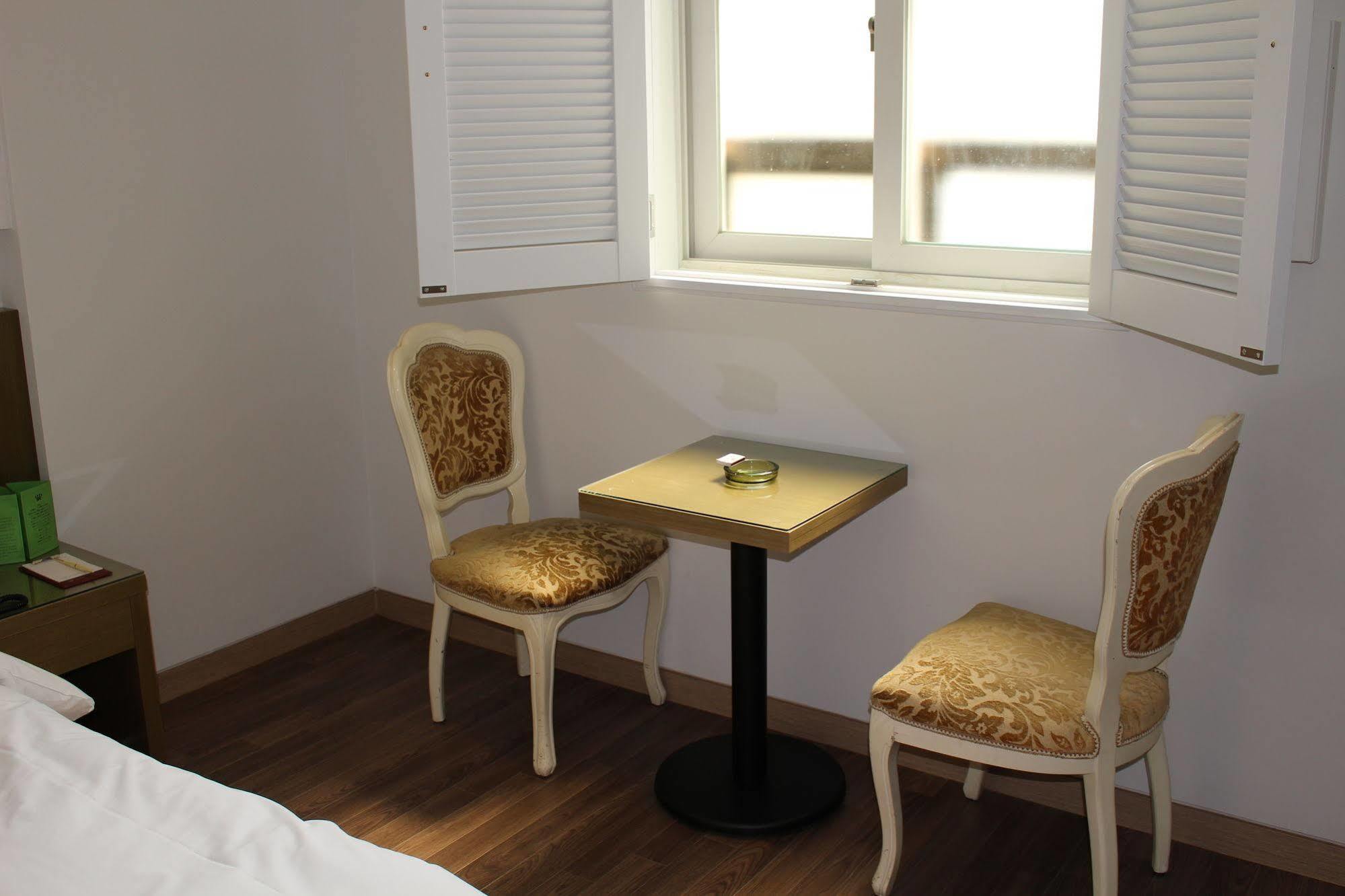 Insadong Crown โรงแรม
