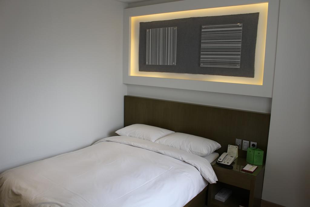 Hotel Insadong Crown